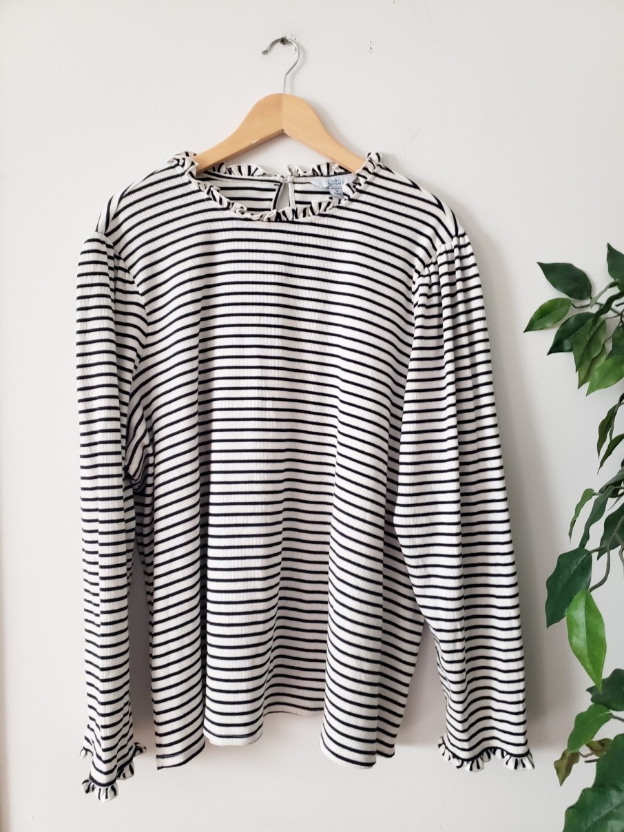 Curated Collections CROFT | Croft & Barrow Black And White Stripe Top